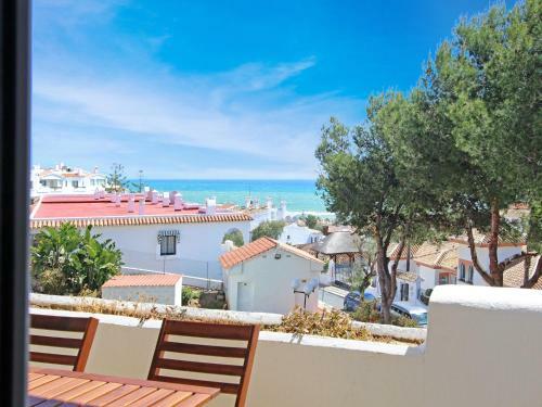 Appealing Holiday Home In Las Lagunas de Mijas With Pool