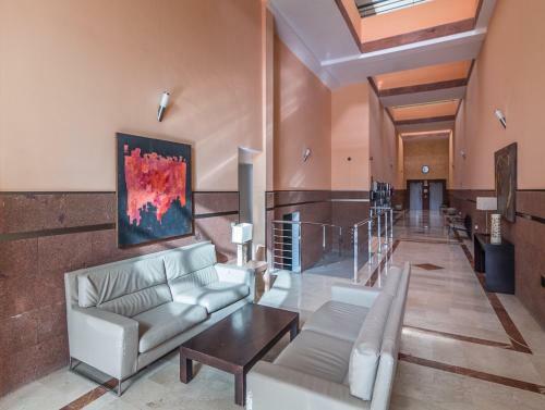 Luxury Apartment With Jacuzzi And Pool Access