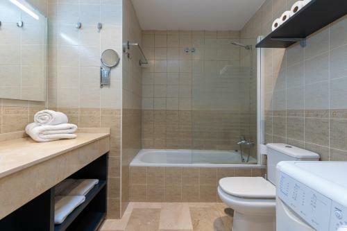 Luxury Apartment With Jacuzzi And Pool Access