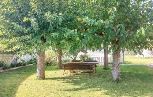 Studio Holiday Home In Francas