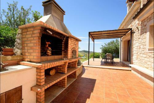 Son Macia Villa Sleeps 6 Pool Air Con Wifi