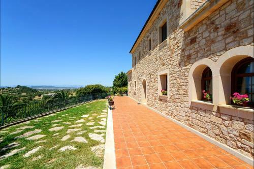 Son Macia Villa Sleeps 6 Pool Air Con Wifi