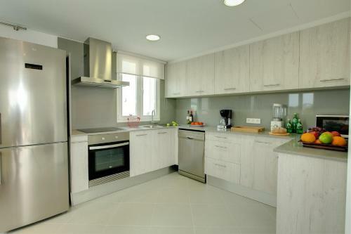 Cala D'or Villa Sleeps 6 With Pool And Air Con