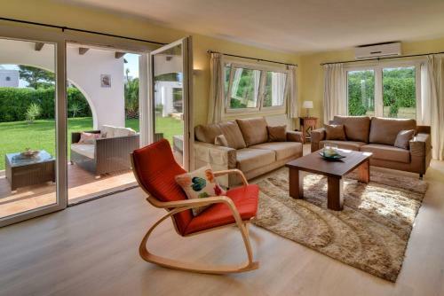 Cala D'or Villa Sleeps 6 With Pool Air Con And Wifi