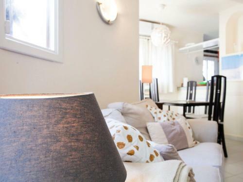Elegant Holiday Home In Cala D'or With Swimming Pool