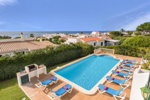 Binibequer Vell Villa Sleeps 8 With Pool Air Con And Wifi