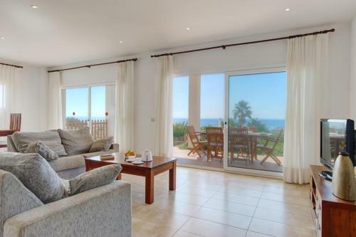 Binibequer Vell Villa Sleeps 6 With Pool Air Con And Wifi