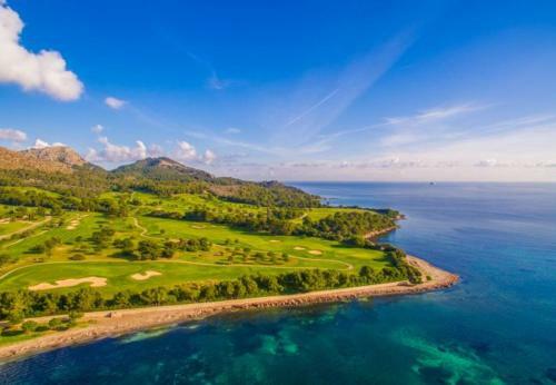 Playa de Muro Villa Sleeps 8 With Air Con