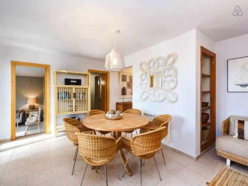Villa Jarama Elegante Chalet Moderno Cerca de La Playa