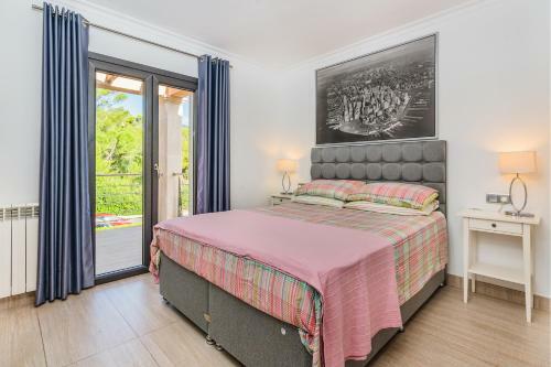 Sant Vicent de Sa Cala Villa Sleeps 8 Pool Air Con