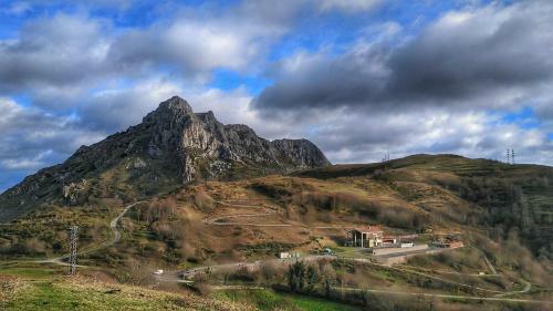 Hotel Mirador Del Angliru
