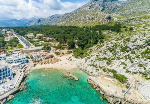 Sant Vicent de Sa Cala Apartment Sleeps 6 With Air Con