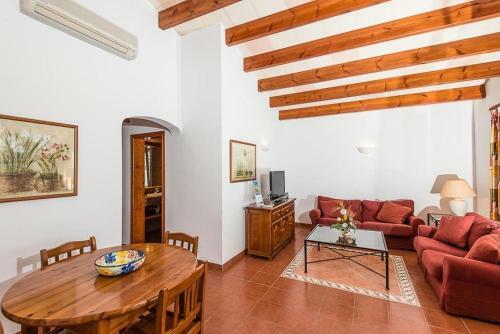 Cap D'artrutx Villa Sleeps 6 With Pool Air Con And Wifi