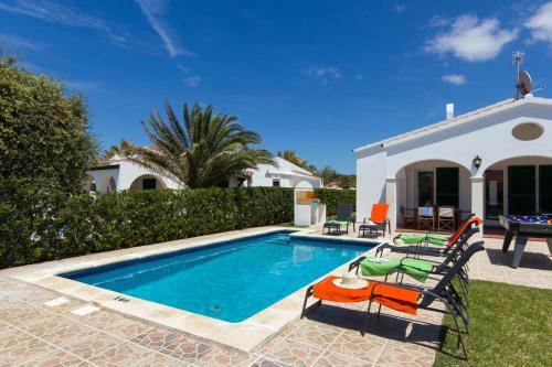 Llentrisca Villa, Calan Bosch