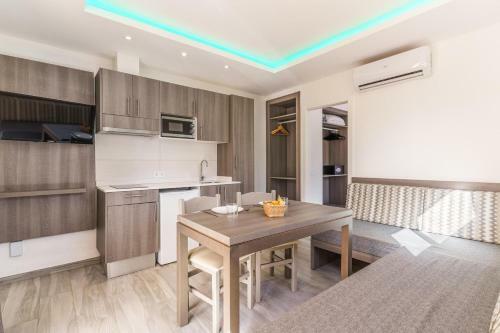 Ferrera Luxe Apartamento 715