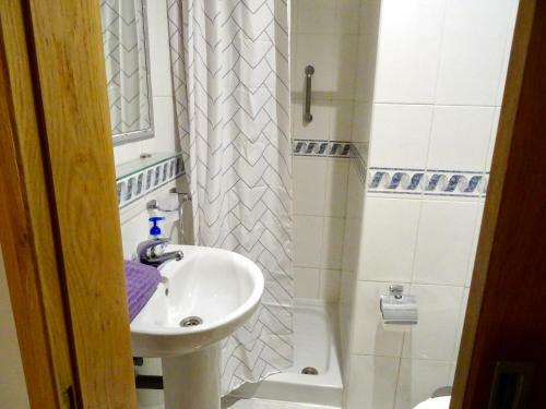 Apartamento Las Farolas Poolfront In Mijas Costa 500m To The Beach