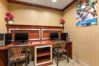 Hotel Comfort Inn & Suites