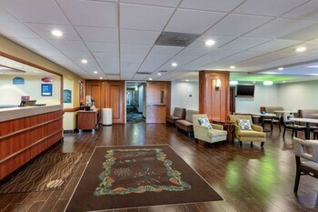 Hotel Comfort Inn & Suites