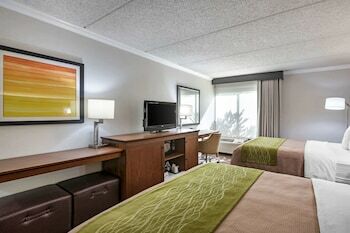 Hotel Comfort Inn & Suites
