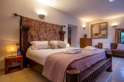 Beautiful 5 Star Villa With Private Pool, Ibiza Villa 1040