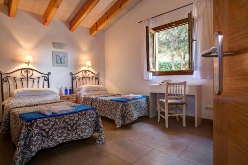 Mares 4 Bedroom Villa, Cala'n Forcat