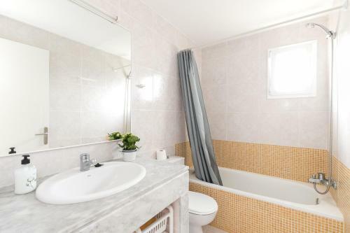 Bonito Apartamento En Calan Blanes