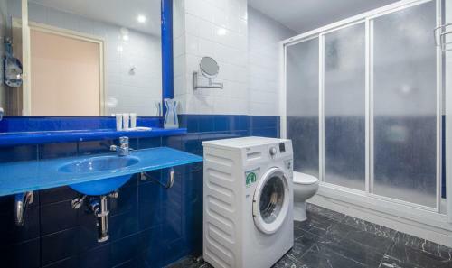 R107 Beachfront Apartment In Calafell
