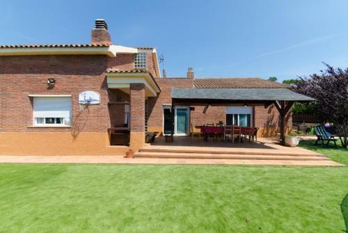 Montbarbat Villa Sleeps 8 Pool Wifi