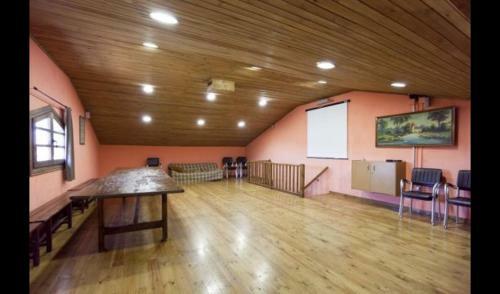Castellar Del Riu Villa Sleeps 26 With Pool