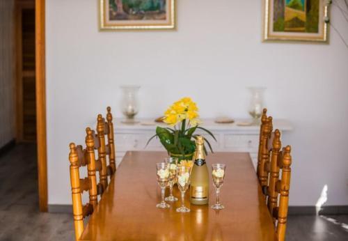 Alcanada Holiday Home Sleeps 7 With Wifi