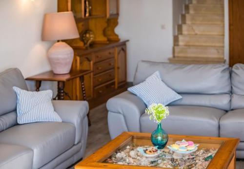 Alcanada Holiday Home Sleeps 7 With Wifi