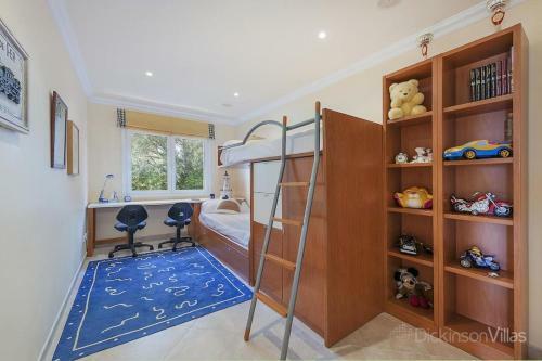 Alcanada Villa Sleeps 8 With Pool Air Con And Wifi