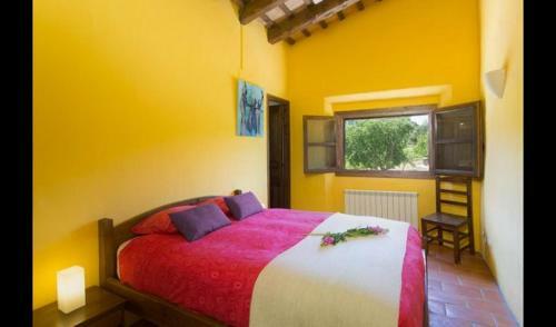 Villa In L'arbocar de Baix Sleeps 9 With Pool