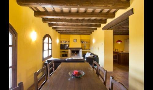 Villa In L'arbocar de Baix Sleeps 6 With Pool