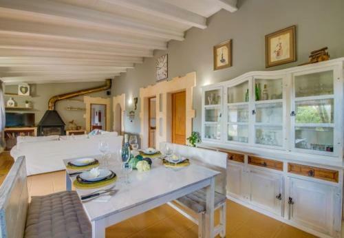 Font de Sa Cala Holiday Home Sleeps 4 With Pool And Wifi