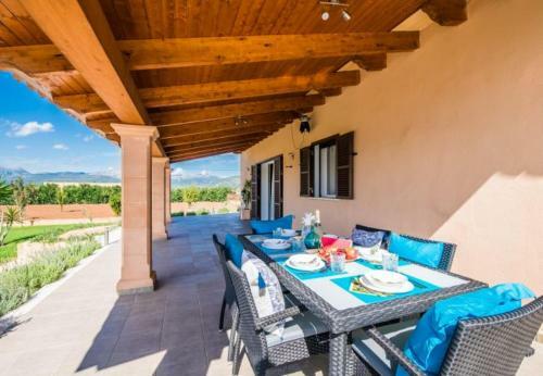 Sa Pobla Villa Sleeps 6 With Pool Air Con And Wifi