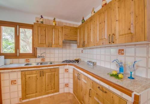 Sa Pobla Holiday Home Sleeps 6 With Pool