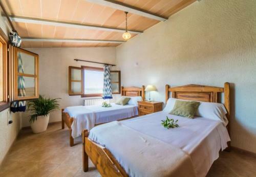 Sa Pobla Holiday Home Sleeps 6 With Pool And Wifi