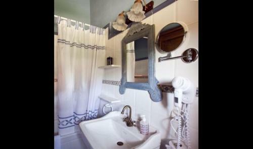 Villa In Capolat Sleeps 16 With Pool