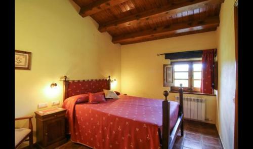 Villa In Capolat Sleeps 16 With Pool