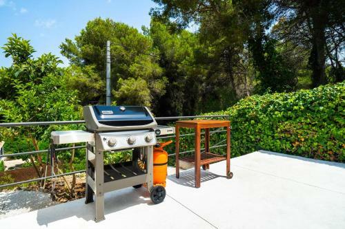 Xabia Villa Sleeps 4 With Pool Air Con And Wifi