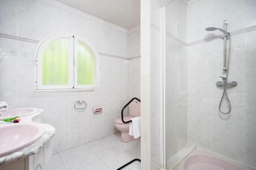 Xabia Villa Sleeps 8 With Pool And Air Con