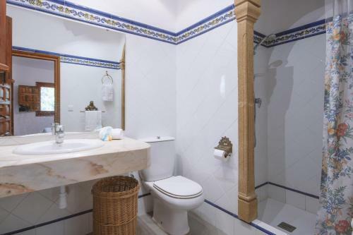 Xabia Villa Sleeps 6 With Pool And Air Con
