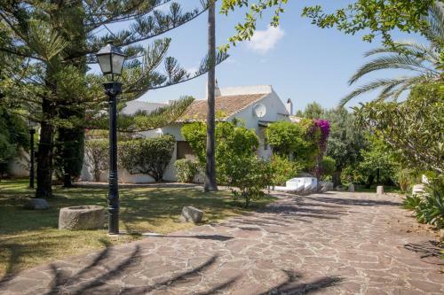 Xabia Villa Sleeps 6 With Pool And Air Con
