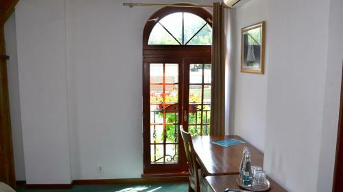 Hostal Tawerna Kaper