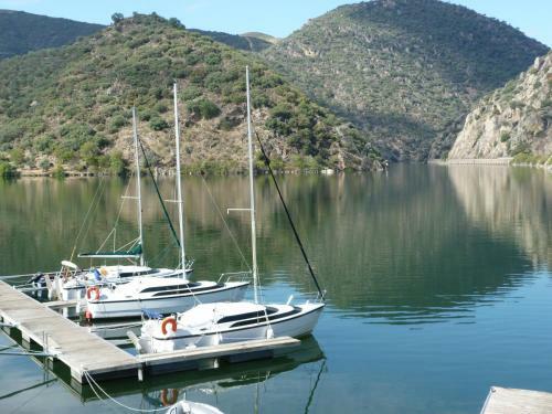 Hostal Douro Fluvina Yachts & Chalets
