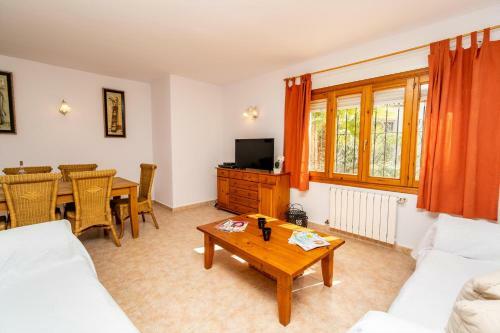 Xabia Villa Sleeps 6 Pool Air Con Wifi