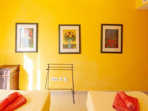 Vibrant Chalet In Cala Mendia Near Beach