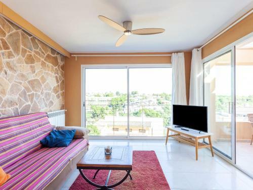 Vibrant Chalet In Cala Mendia Near Beach