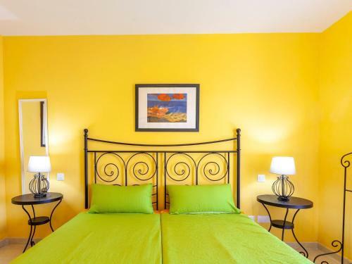 Vibrant Chalet In Cala Mendia Near Beach